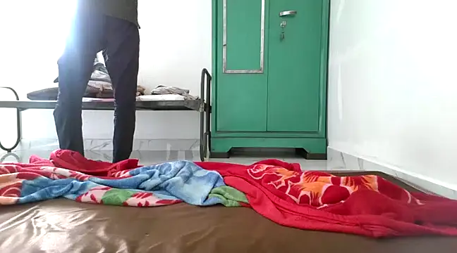 Snapshot of hot_dark_chocolate08 chatting on January 3, 7:27 am hot dark chocolate08 online show from January 3, 7:27 am