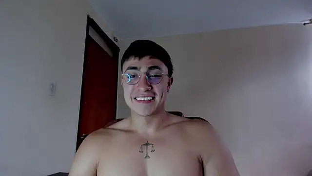 Leoknight online show from March 3, 9:12 pm