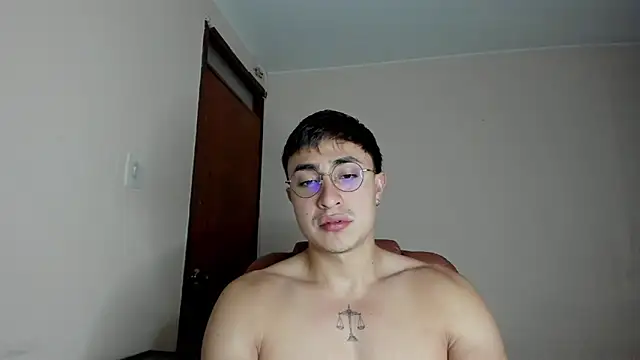 Leoknight online show from March 7, 12:04 am