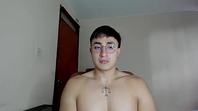 Leoknight online show from March 11, 9:37 pm