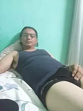 Andresguz35 online show from July 14, 4:16 am
