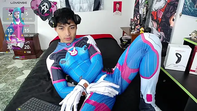 dylan fun18 online show from March 3, 3:24 pm