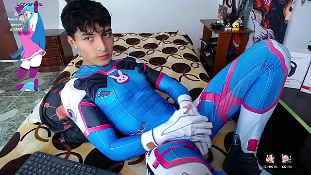 dylan fun18 online show from March 8, 7:29 pm