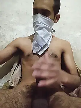 p B  online show from December 7, 11:07 am