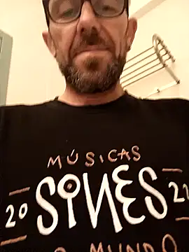 jonyfree1978 online show from October 7, 9:41 pm