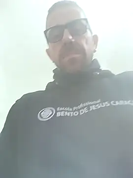 jonyfree1978 online show from December 10, 10:16 pm