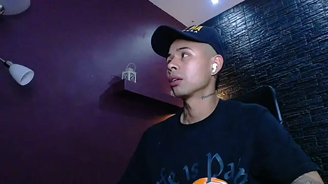 Bryansteban online show from December 19, 8:23 pm