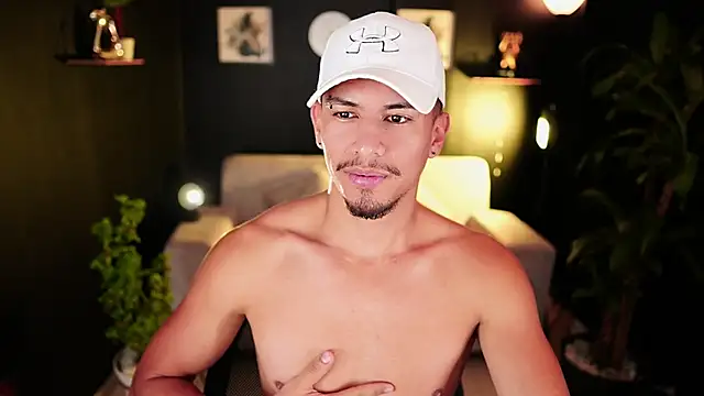 Aaronfox x online show from November 21, 9:08 am