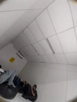 luluankle online show from April 20, 3:36 pm