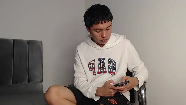 alex-lover online show from November 20, 1:38 am