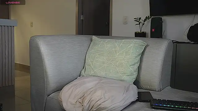 orion1993 online show from November 3, 3:25 pm