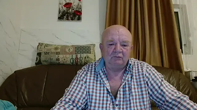 fullballs6 online show from March 23, 2:50 am