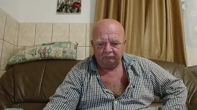 fullballs6 online show from September 12, 2:11 am