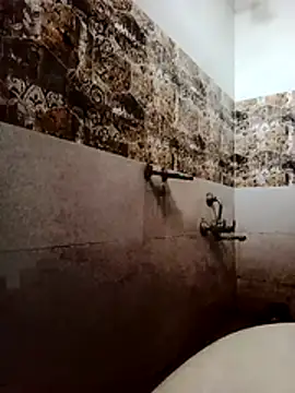 wildfox566 online show from December 20, 4:08 am