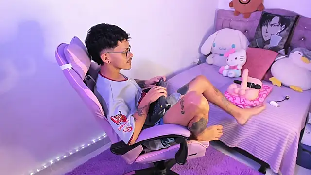 Ocsanis69 online show from April 25, 3:31 am