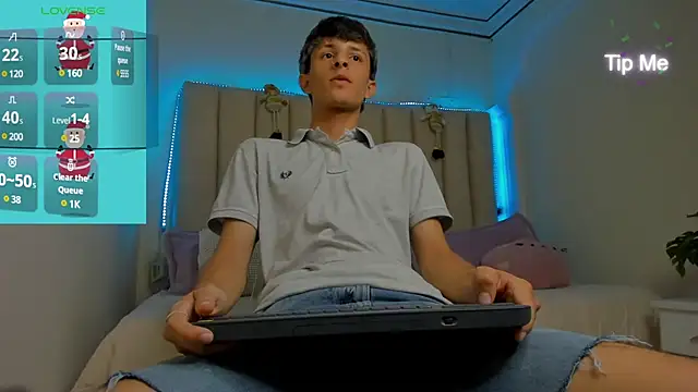 Snapshot of Belami_blake_ chatting on December 6, 5:33 pm Belami blake  online show from December 6, 5:33 pm
