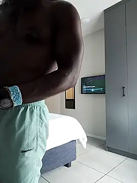 Snapshot of Chocolate_factory_man chatting on February 1, 2:13 pm Chocolate factory man online show from February 1, 2:13 pm