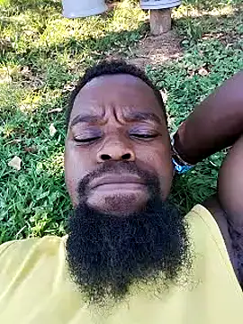 Snapshot of Chocolate_factory_man chatting on December 30, 8:43 am Chocolate factory man online show from December 30, 8:43 am