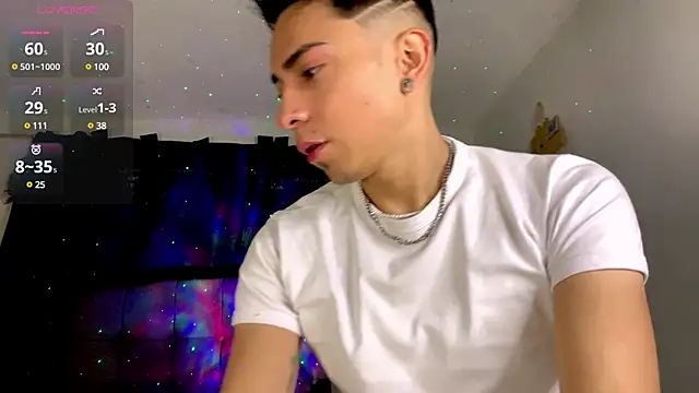 Snapshot of liam_l1 chatting on March 11, 2:18 pm liam l1 online show from March 11, 2:18 pm