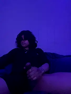 plutomf online show from December 19, 8:33 am