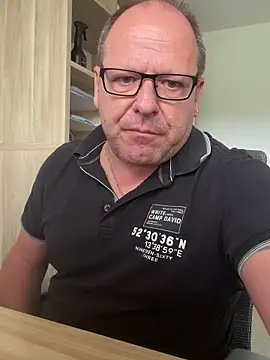 coupleLatinaLovers online show from September 12, 12:27 pm