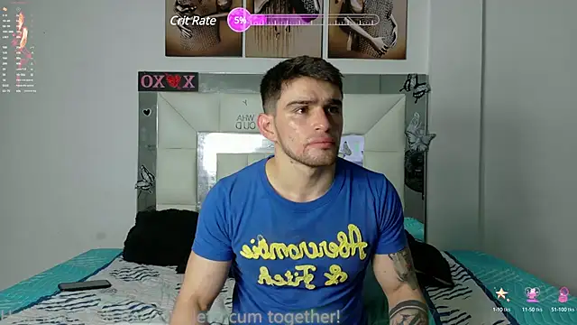Snapshot of Sexy_Alejandro_ chatting on December 12, 12:27 am Sexy Alejandro  online show from December 12, 12:27 am