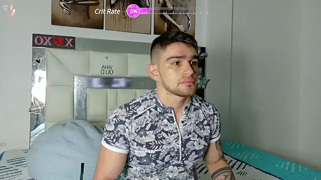 Snapshot of Sexy_Alejandro_ chatting on January 10, 11:22 am Sexy Alejandro  online show from January 10, 11:22 am