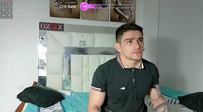 Snapshot of Sexy_Alejandro_ chatting on January 21, 11:40 am Sexy Alejandro  online show from January 21, 11:40 am
