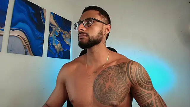 LiamGarcia1 online show from February 13, 5:07 pm