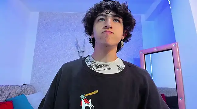 Kerverr  online show from February 7, 1:01 pm