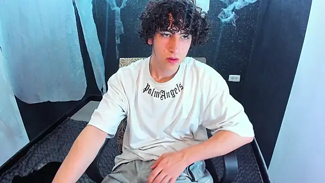 Kerverr  online show from October 16, 12:07 am