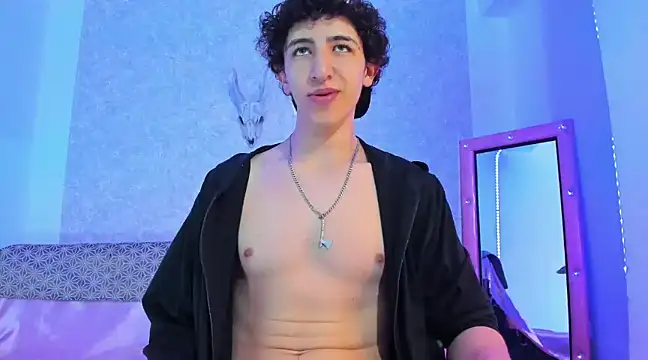 Kerverr  online show from March 7, 3:07 pm