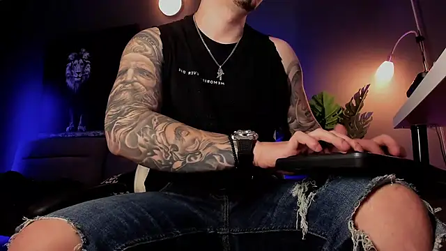 uptomatty online show from May 17, 10:44 am