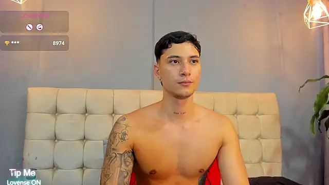 Snapshot of Damian23__ chatting on October 23, 12:41 pm Damian23   online show from October 23, 12:41 pm