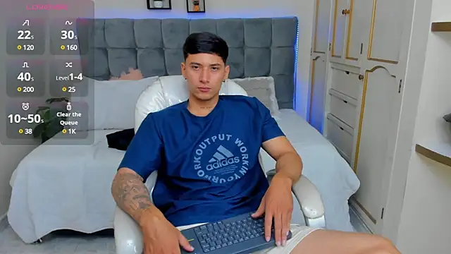 Snapshot of Damian23__ chatting on March 12, 12:57 pm Damian23   online show from March 12, 12:57 pm