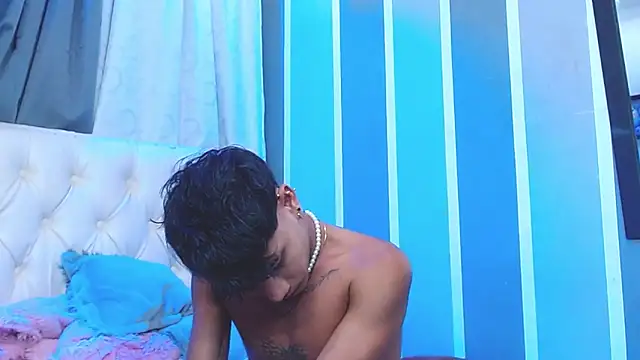 Sexys Boys Hot1 online show from January 14, 5:19 am