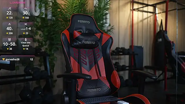 Snapshot of Alex_towers chatting on February 5, 6:48 pm Alex towers online show from February 5, 6:48 pm