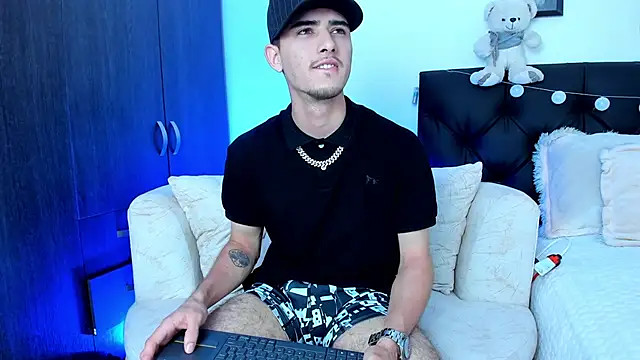 PhilipRich online show from January 8, 8:07 pm