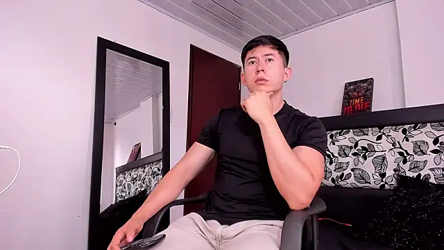 Snapshot of setsuna10 chatting on December 2, 8:31 pm setsuna10 online show from December 2, 8:31 pm