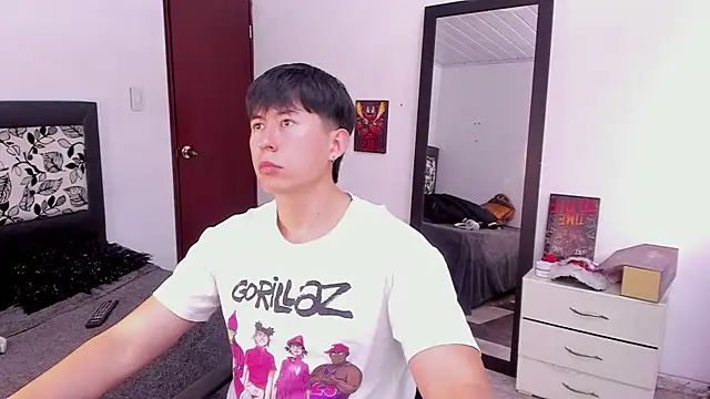 Snapshot of setsuna10 chatting on March 3, 8:07 pm setsuna10 online show from March 3, 8:07 pm