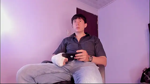 Snapshot of setsuna10 chatting on October 8, 11:31 pm setsuna10 online show from October 8, 11:31 pm