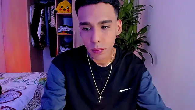 aldrinwhite online show from November 15, 7:49 pm