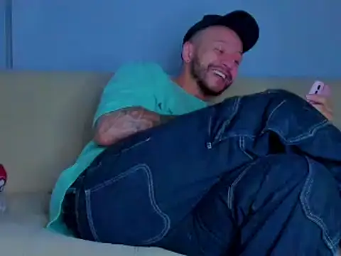 ToonyDee online show from January 29, 4:36 am