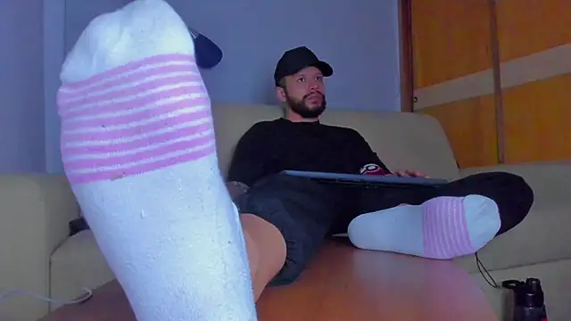 ToonyDee online show from March 18, 3:02 am