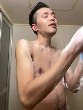 Snapshot of ryusei18570 chatting on February 3, 2:24 pm ryusei18570 online show from February 3, 2:24 pm