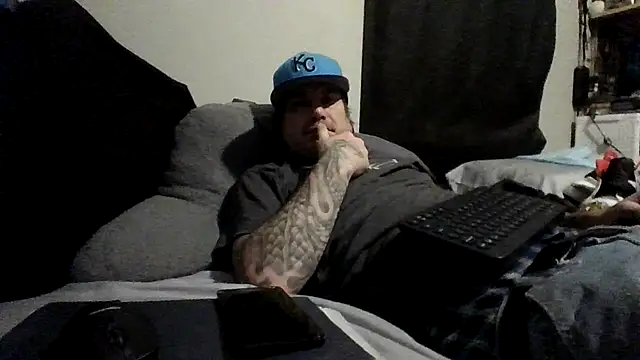 clitstitsandbongrips online show from November 1, 11:14 am