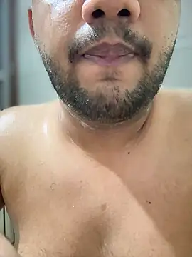 ved240 online show from September 22, 5:01 pm