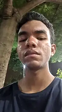 Snapshot of Reynold2608 chatting on January 2, 12:45 am Reynold2608 online show from January 2, 12:45 am