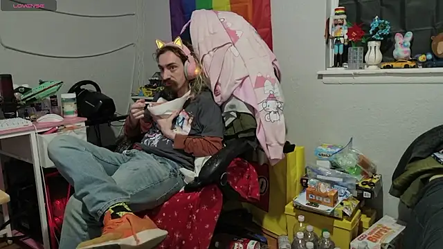 tallnerdyguy online show from March 17, 1:42 am