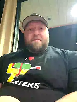 Snapshot of Strong_Bear89 chatting on January 22, 9:13 am Strong Bear89 online show from January 22, 9:13 am